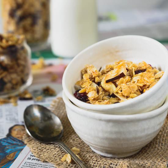 Vanilla Coconut Granola