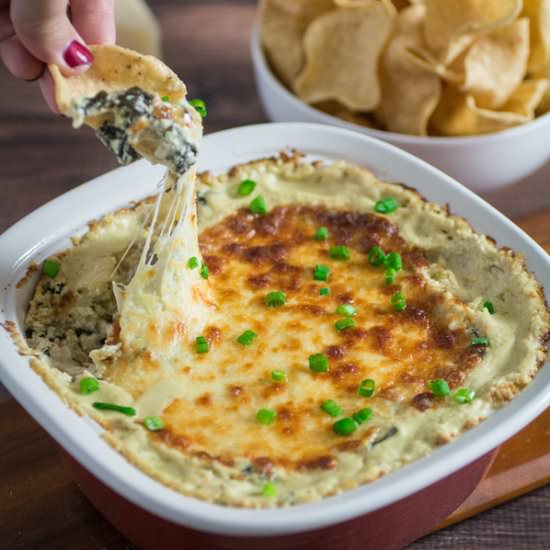 The Best Spinach and Artichoke Dip