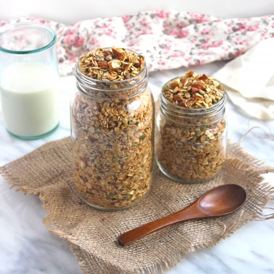 Coconut & Oat Granola