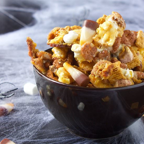 Spooky S’mores Crunch Mix