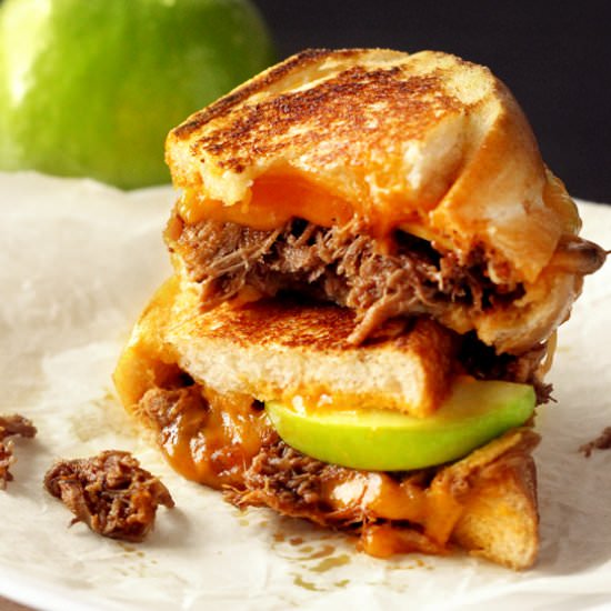 Pulled Pork Apple Grilled Cheese
