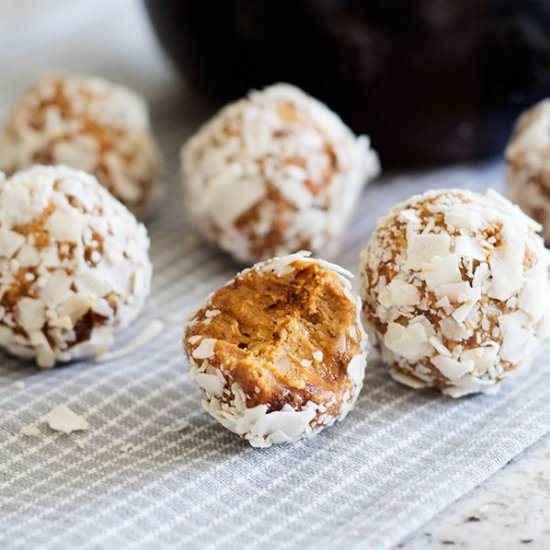 Pumpkin Energy Bites