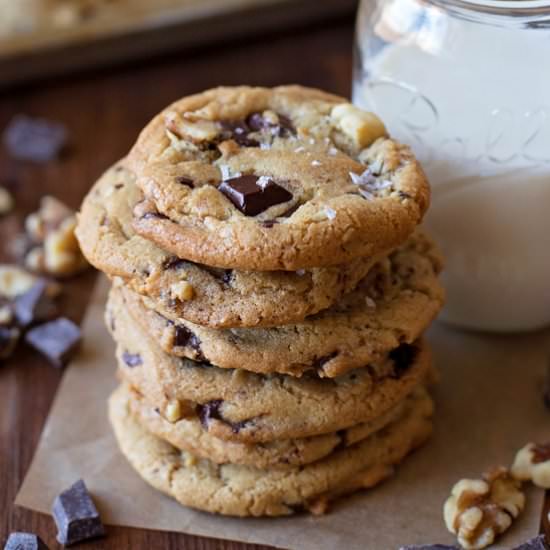 Walnut Chocolate Chunk Cookies