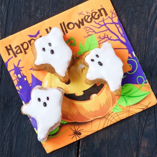 Halloween Cake Ghost