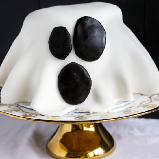 Halloween Ghost Cake