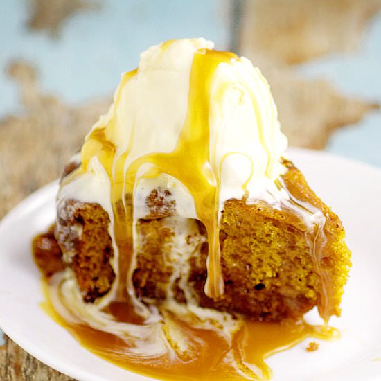 Crockpot Pumpkin Caramel Cake