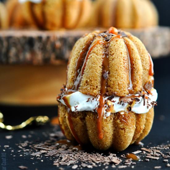 Amarula Chai Latte Mini Bundt Cakes