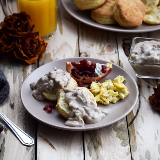 Homemade Buttermilk Biscuits and Sausage Gravy