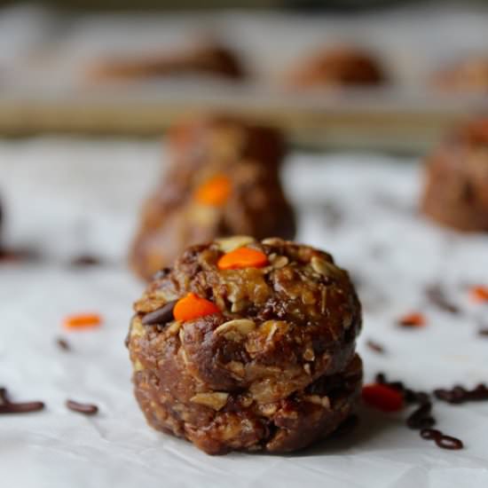 Halloween Chocolate PB Granola Bite