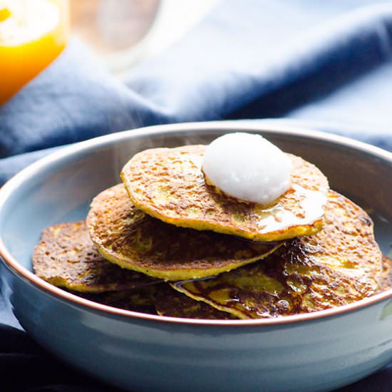 5 Ingredient Pumpkin Pancakes