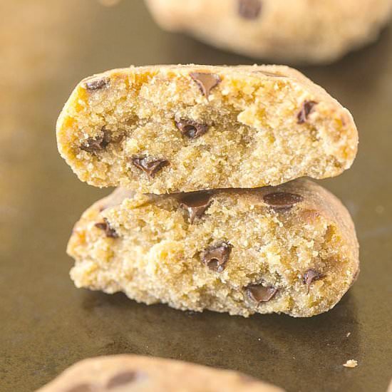 Four Ingredient Banana Cake Cookies