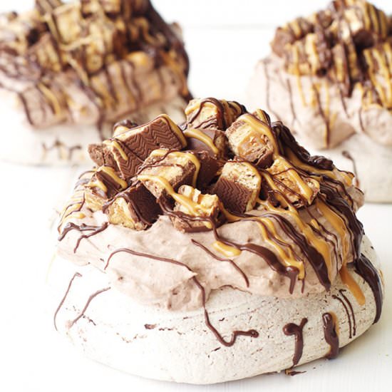 Snickers Chocolate Meringues