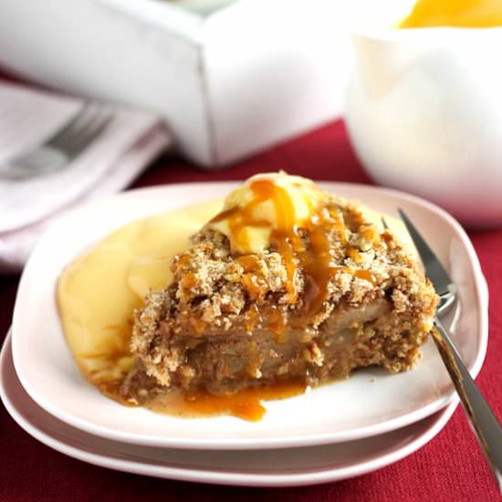 Caramel pear crumble cake