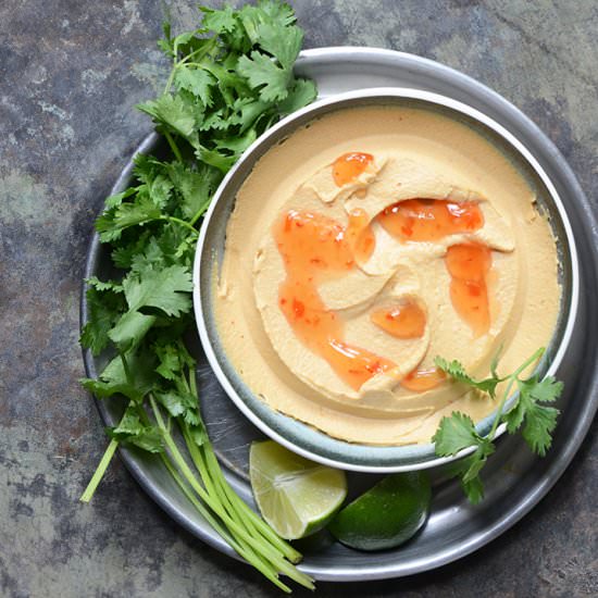 Peanutty Thai Curry Hummus