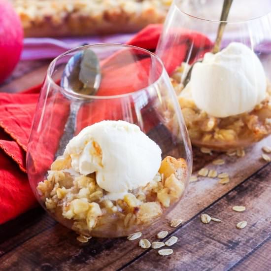 Homemade Honeycrisp Apple Crisp