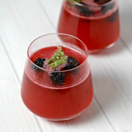 Sparkling Black Widow Cocktail