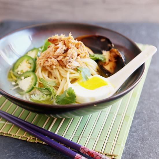 Crabs & Mussels Ramen