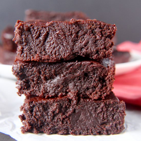 Fudgy Paleo Brownies