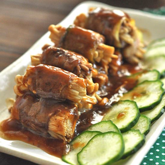 Sliced Beef with Enoki Mushrooms
