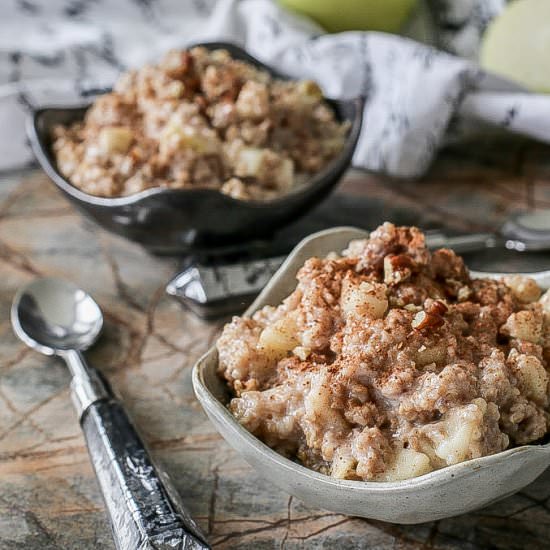 5 Minute Apple Pie Oatmeal