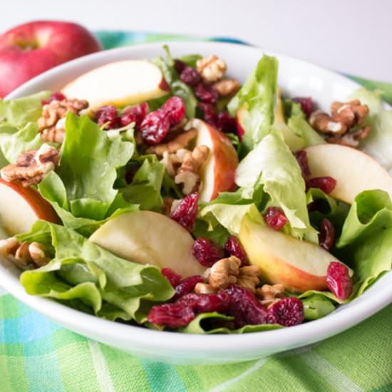 Apple and Walnuts Salad