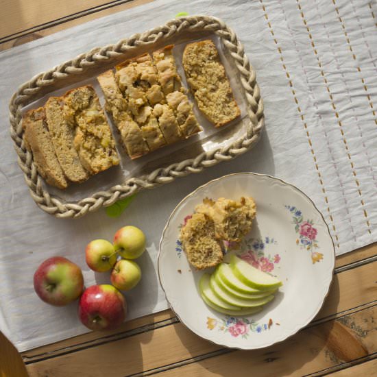 Nini Rice’s Apple Bread