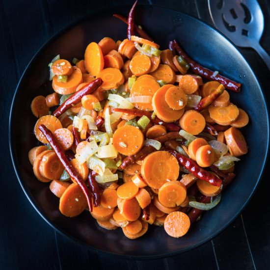 Spicy Pickled Carrots