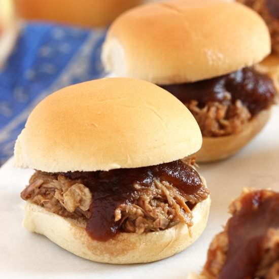 Apple Butter Pulled Pork Sliders