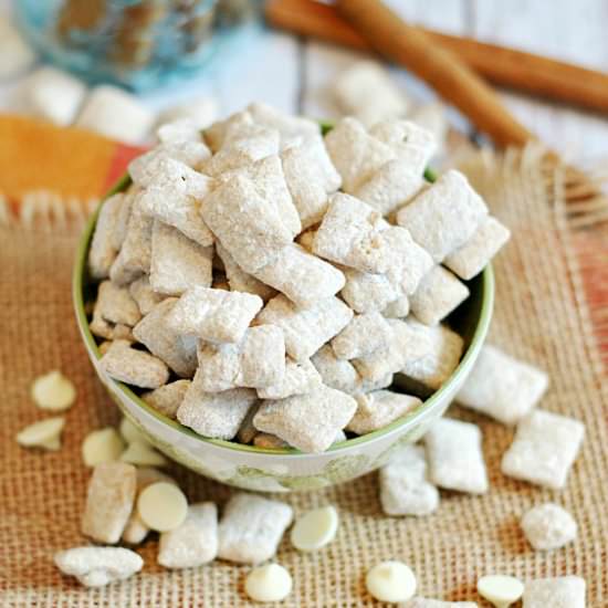 White Chocolate Cinnamon Muddy Buddies