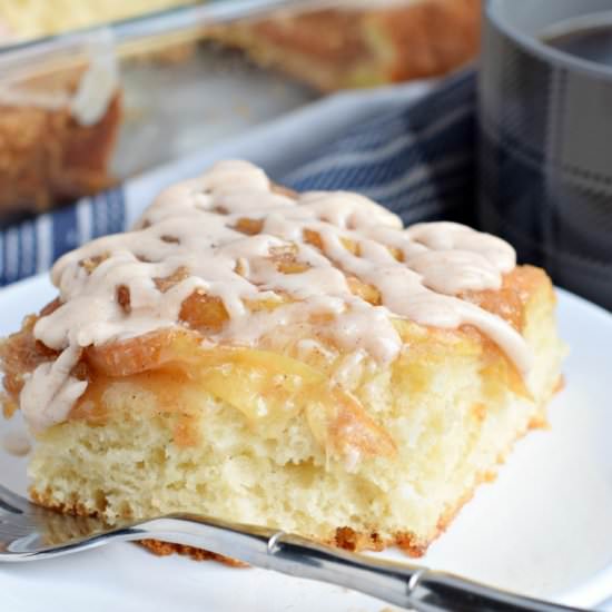Cinnamon Apple Coffee Cake