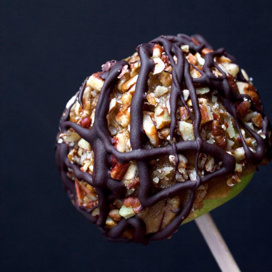 Easy Raw Caramel Apples