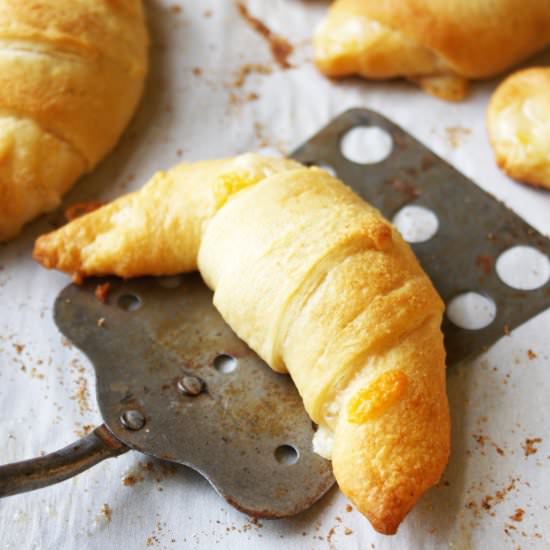 3 Cheese Garlic Crescent Rolls