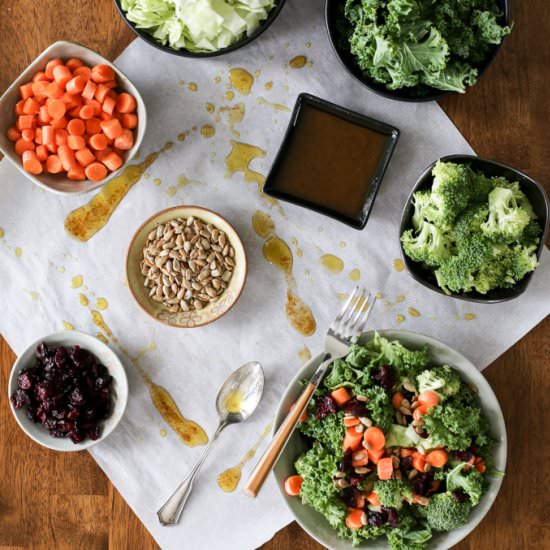 Sweet ‘n Spicy Broccoli Kale Salad