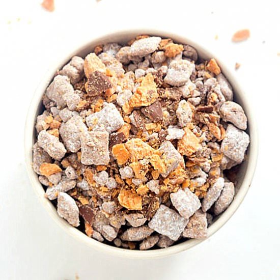Butterfinger Muddy Buddies