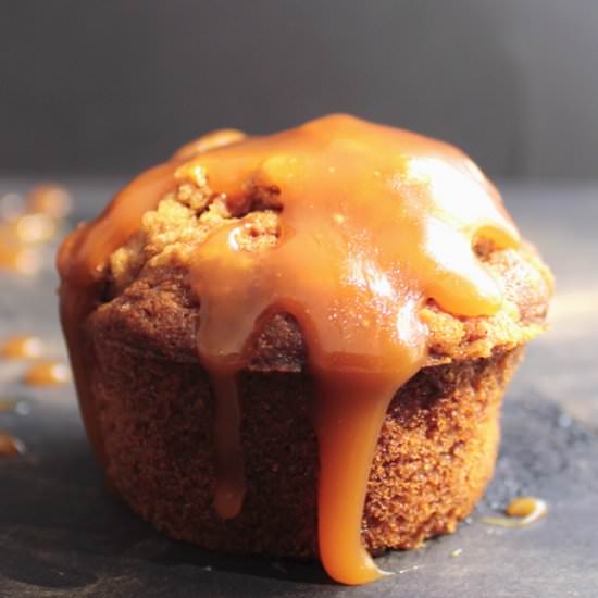 Salted Caramel Apple Crumb Muffins