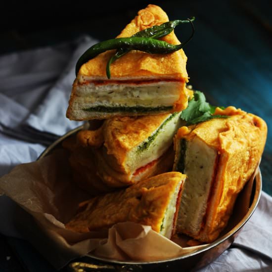 Three Layer Bread Pakora