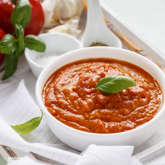 Homemade Pizza Sauce from Scratch