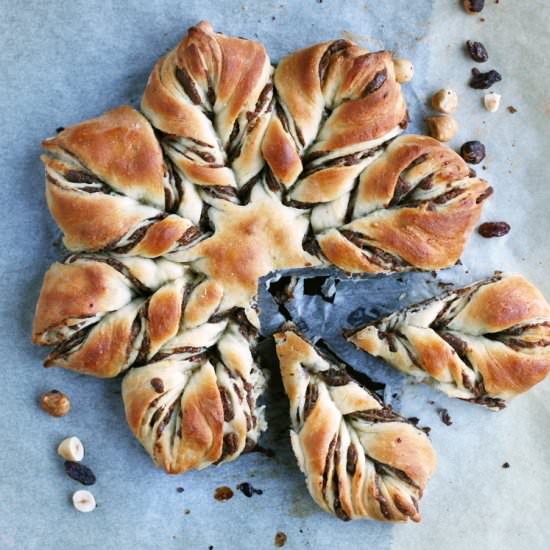 Raisin and Hazelnut Star Bread