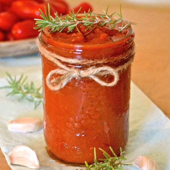 Easy Marinara Sauce With Rosemary