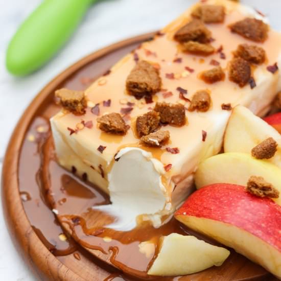 Spicy Caramel Apple Dip