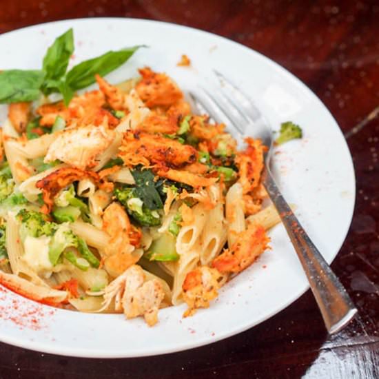 Creamy Chicken and Veggie Pasta