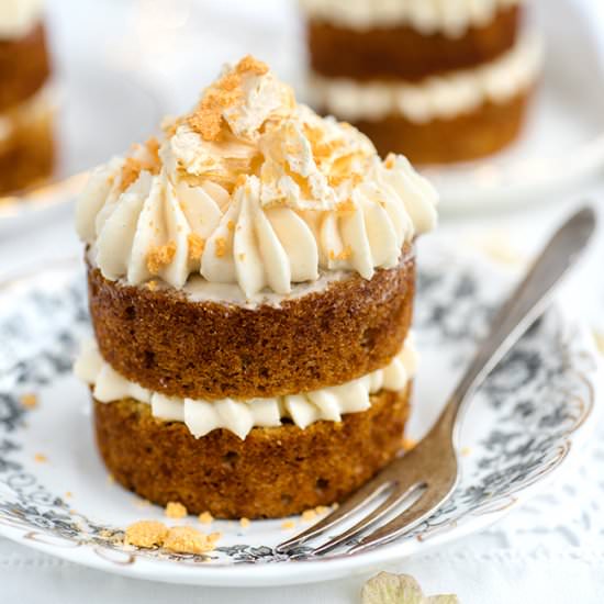 Mini Hummingbird Cakes