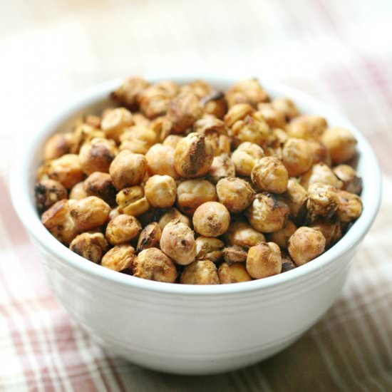 Pumpkin Spice Roasted Chickpeas