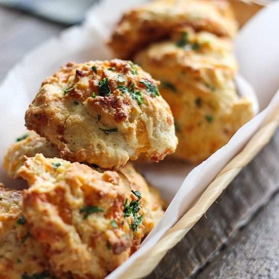 Cheddar Bay Biscuits