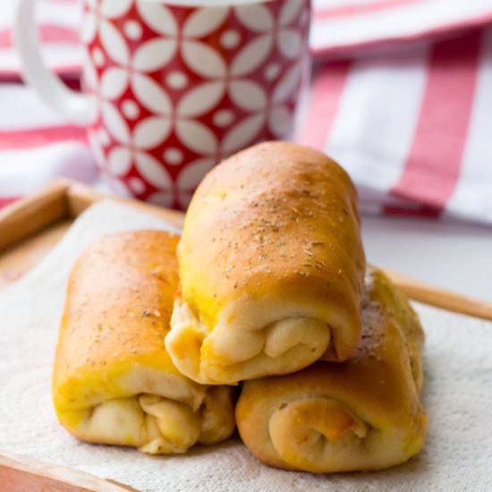Brazilian Ham and Cheese Rolls