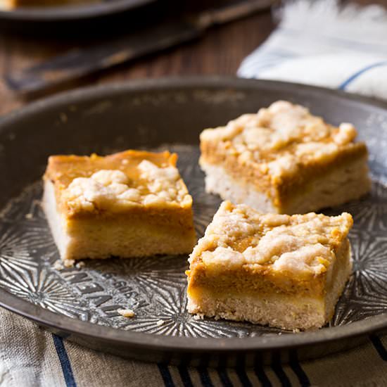 Pumpkin Pie Crumb Bars