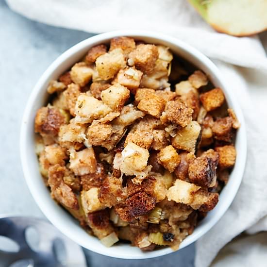 Easy Crockpot Vegetarian Stuffing