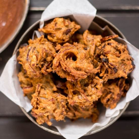 Onion bhajis with a date chutney