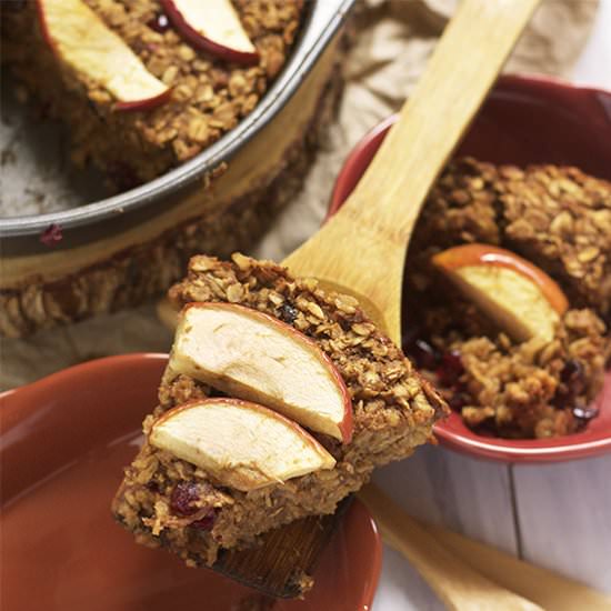 Vegan Apple Gingerbread Baked Oats