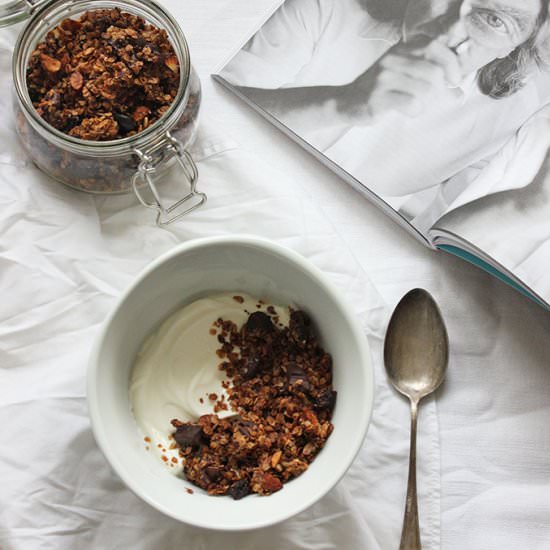 Spice Granola with Chocolate